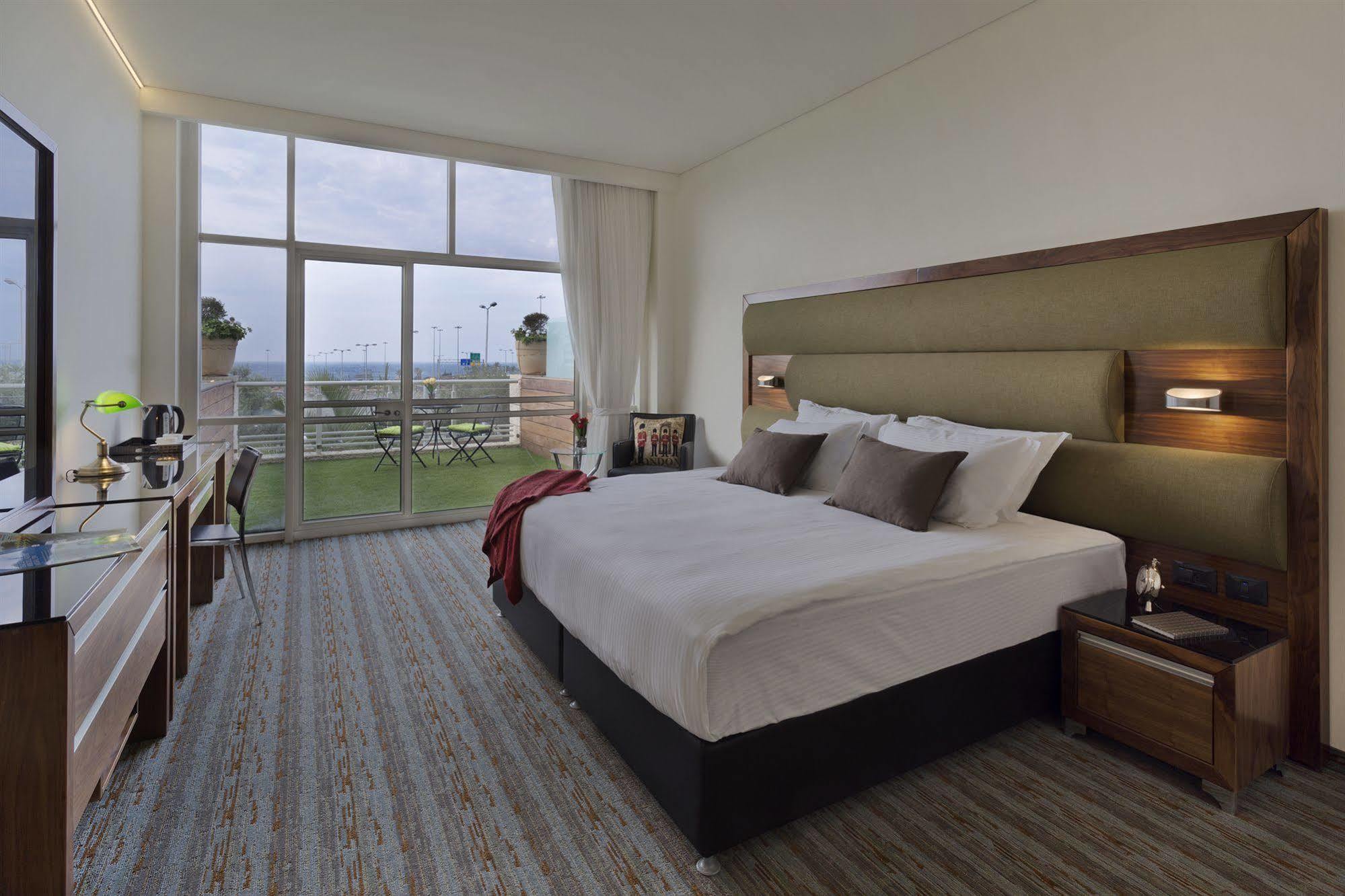 Garden Hotel 5*